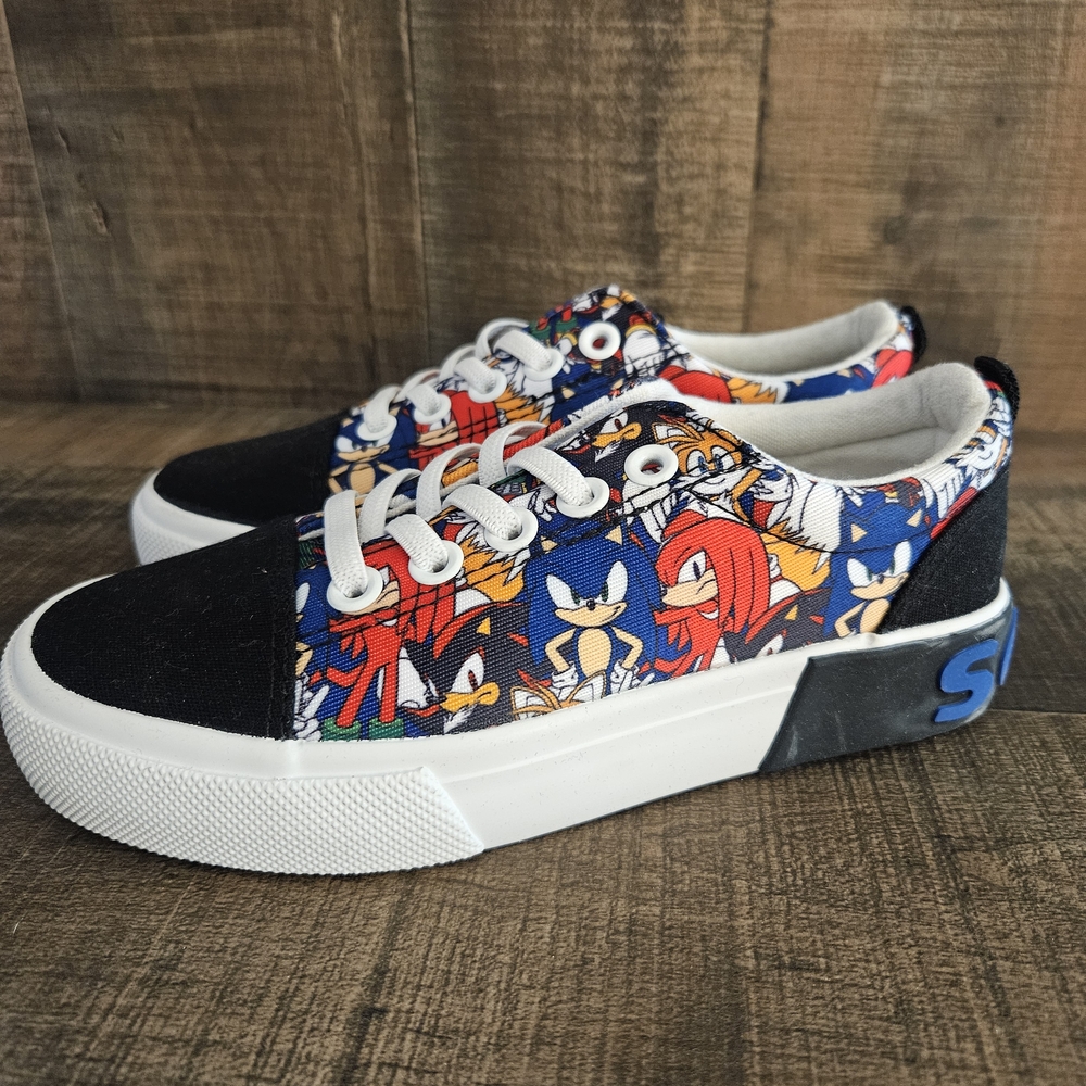 SONIC Unisex Sneakers 13 NWOT